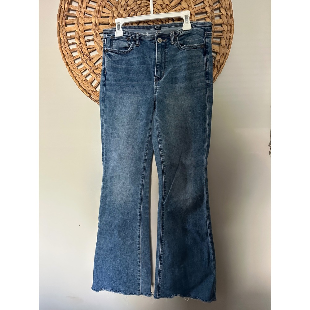 American Eagle Flare Jeans Womens 4 Regular Medium Wash Raw Hem Stretch Denim